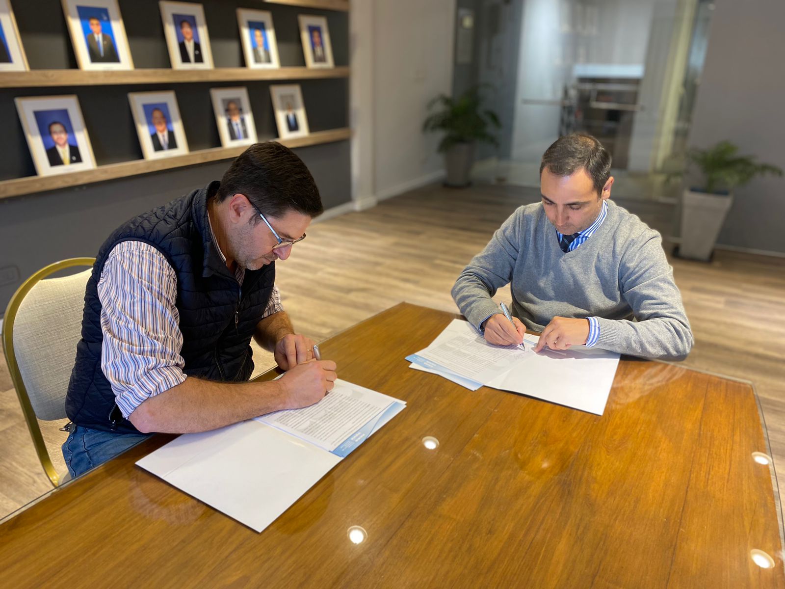 Reunión con autoridades ::Asociación de Sociedades Rurales de Corrientes CPCE